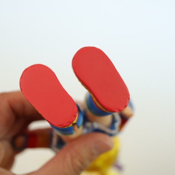 The Rainbow Brite 5.5inch Poseable Fashion Doll - Picture 7 of 8